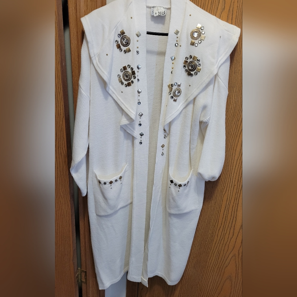 EMBELISHED  SWEATER DUSTER